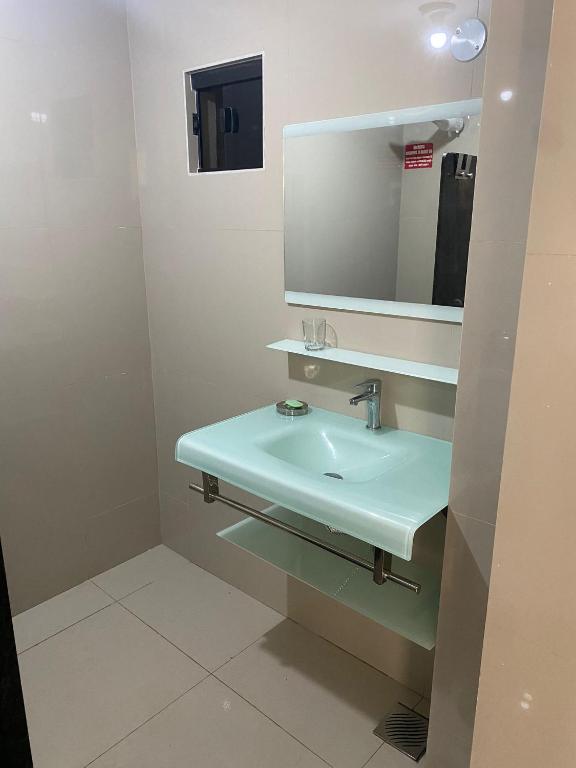 España Suites Hotel
