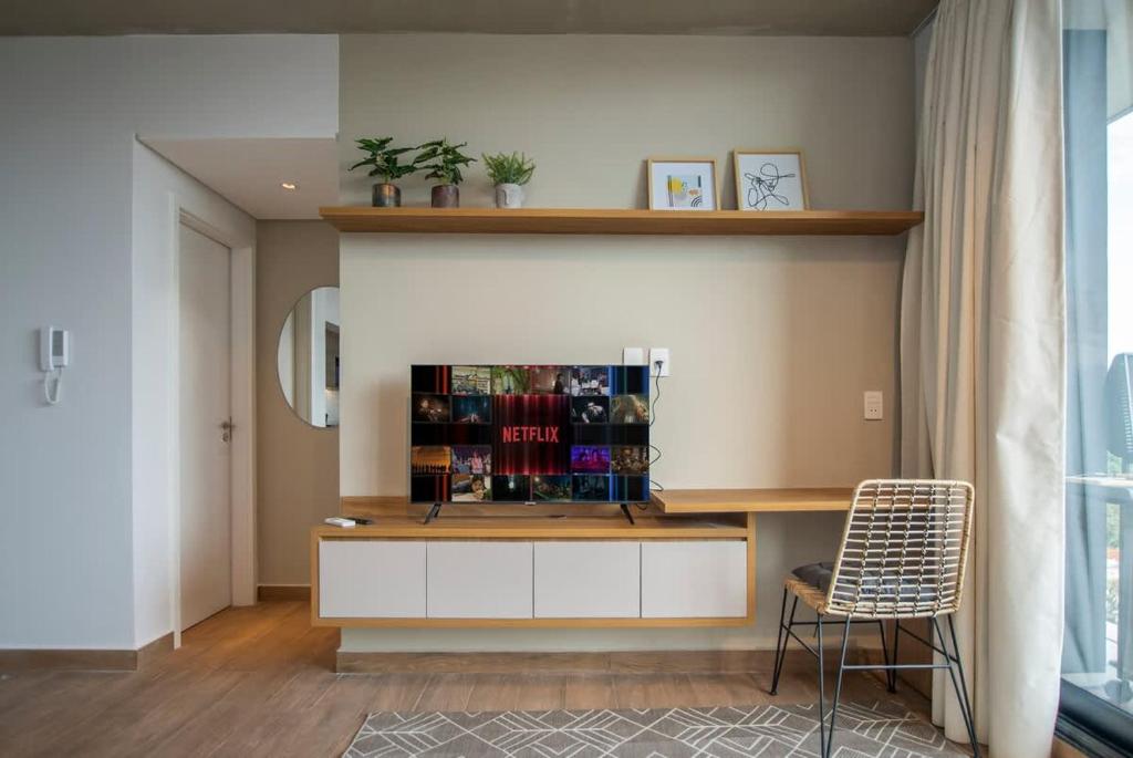 Elegant Urban Getaway 1BR Gym and Pool Elegant Urban Getaway 1BR Gym and Pool