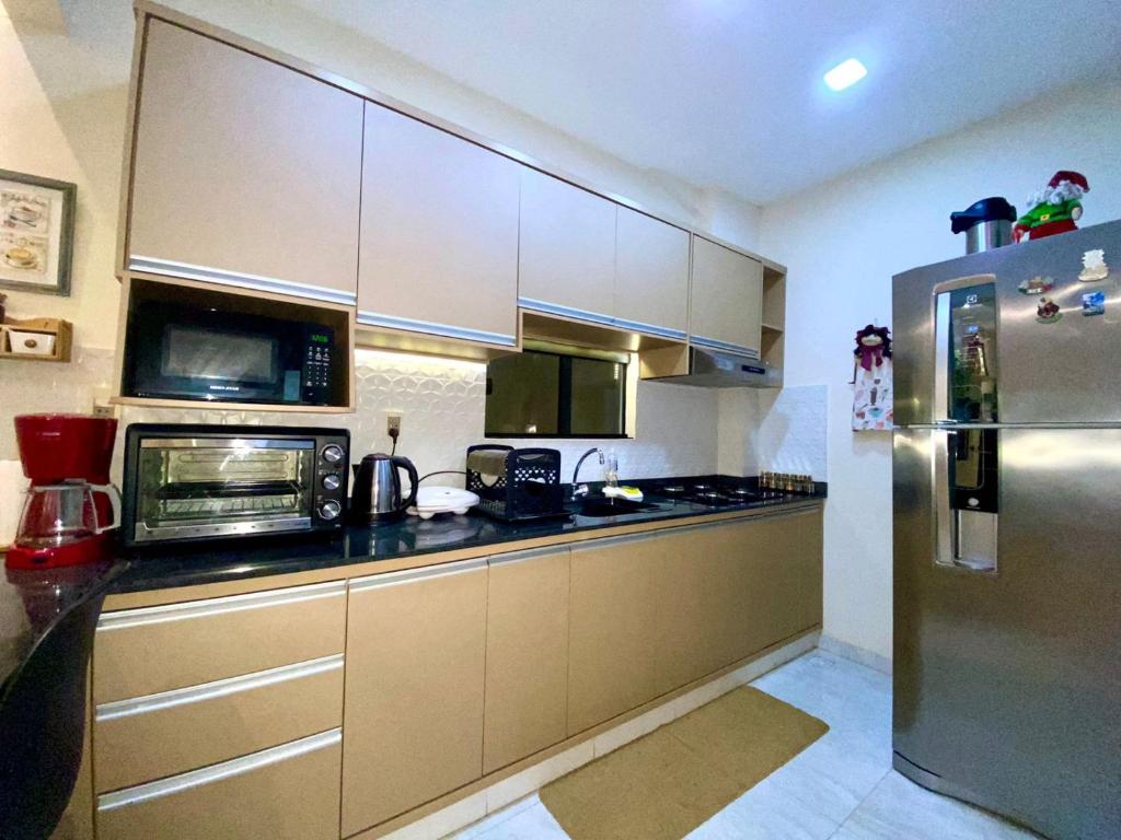 Apartamento RR Agradable y Moderno c 2 dormitorios y estacionamiento interno techado