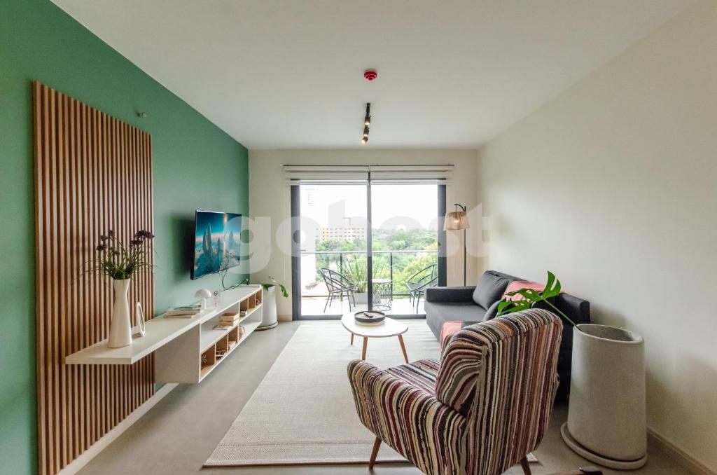 Stunning apt 40m away from Shopping del Sol