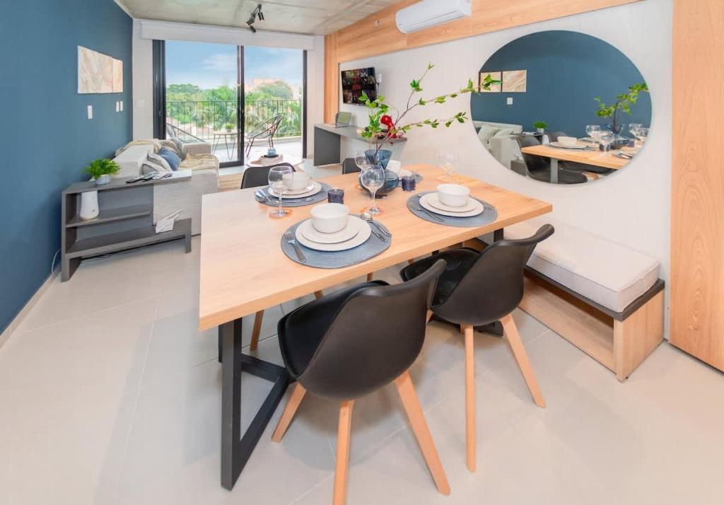 Elegant City Oasis Designer 1BR Apartment Elegant City Oasis Designer 1BR Apartment