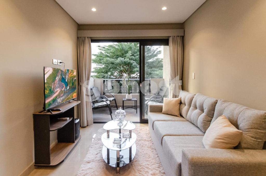 Brand New Apartment 150 mts from Shopping Area Brand New Apartment 150 mts from Shopping Area