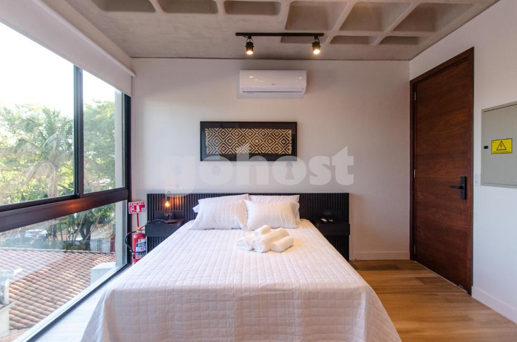 Stunning loft near La Cuadrita Villa Morra Stunning loft near La Cuadrita Villa Morra