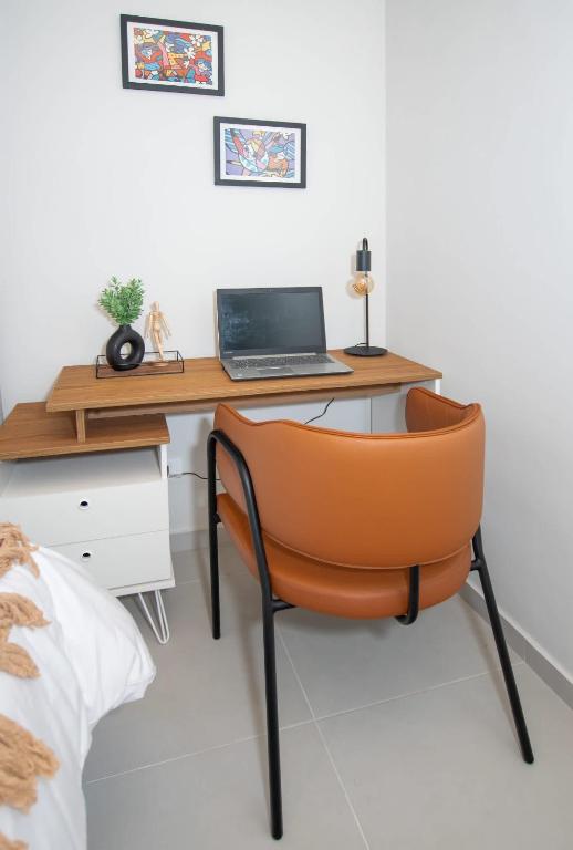 Furnished 2BR BBQ Pool & Gym King Bed Furnished 2BR BBQ Pool & Gym King Bed