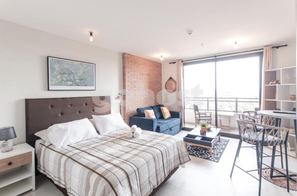 Comfortable Los Laureles Loft Comfortable Los Laureles Loft