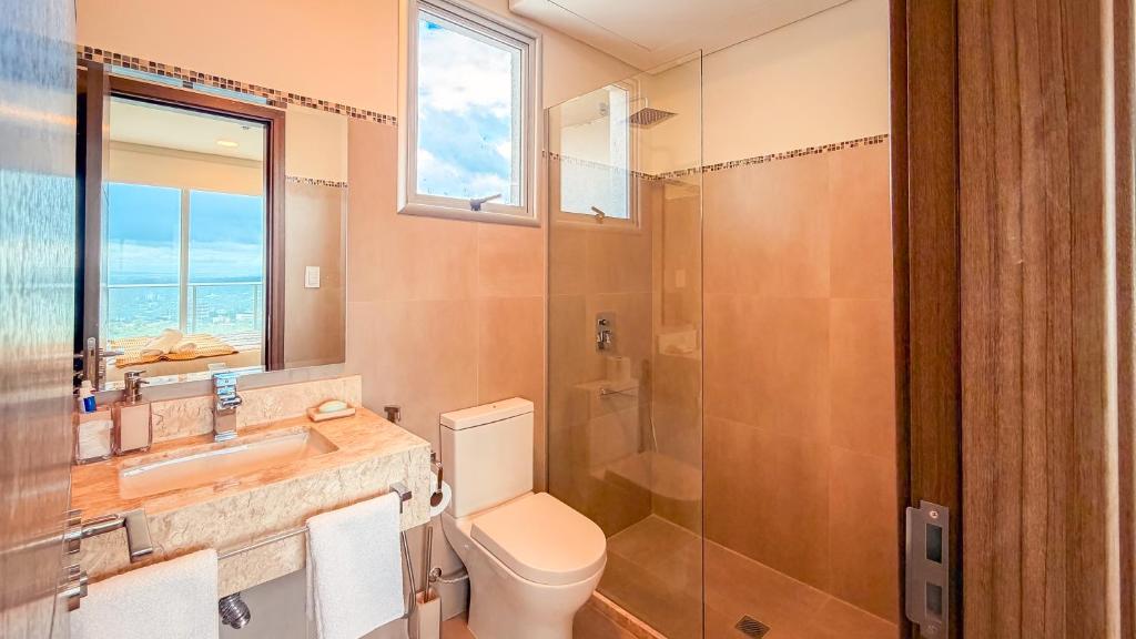 Loft with Balcony and Rooftop Pool - The Avenue Loft with Balcony and Rooftop Pool - The Avenue