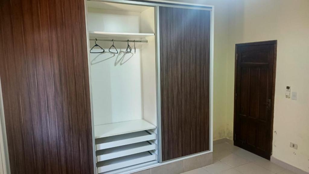 Lovely Home Near the Airport and Business District Lovely Home Near the Airport and Business District