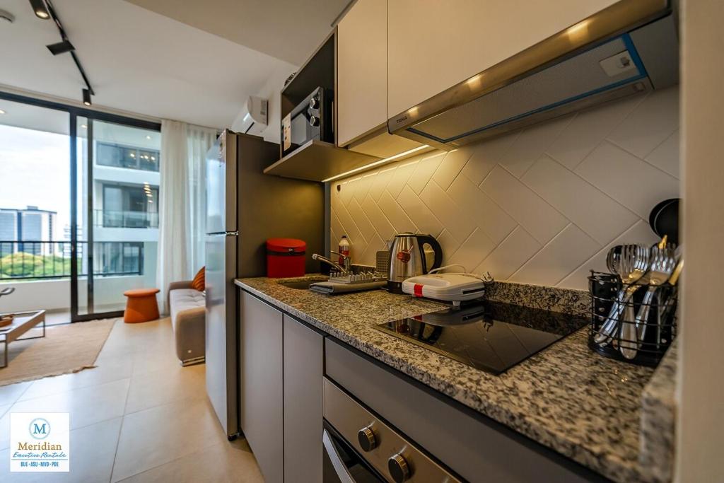 Brand new and steps away from Shopping del Sol! Brand new and steps away from Shopping del Sol!