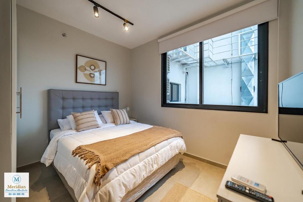 Brand new and steps away from Shopping del Sol! Brand new and steps away from Shopping del Sol!