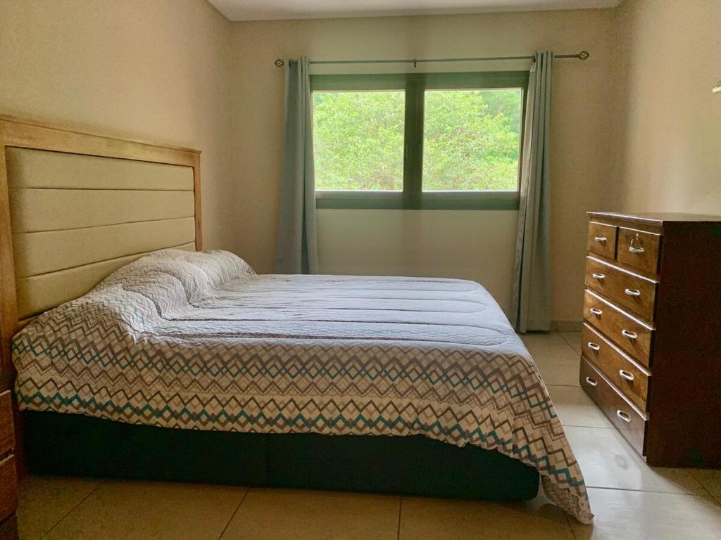 Elegante apartamento nuevo de 75 m2 con balcón y parking privado Elegante apartamento nuevo de 75 m2 con balcón y parking privado