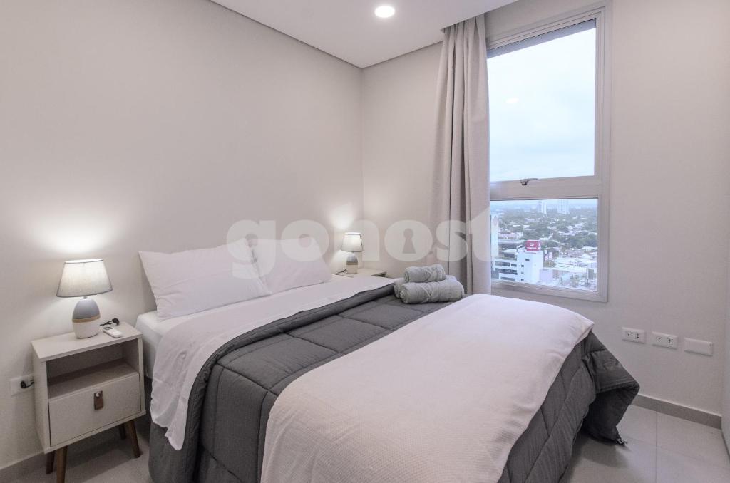 Modern 1 bed apt two blocks from Shop del Sol Modern 1 bed apt two blocks from Shop del Sol