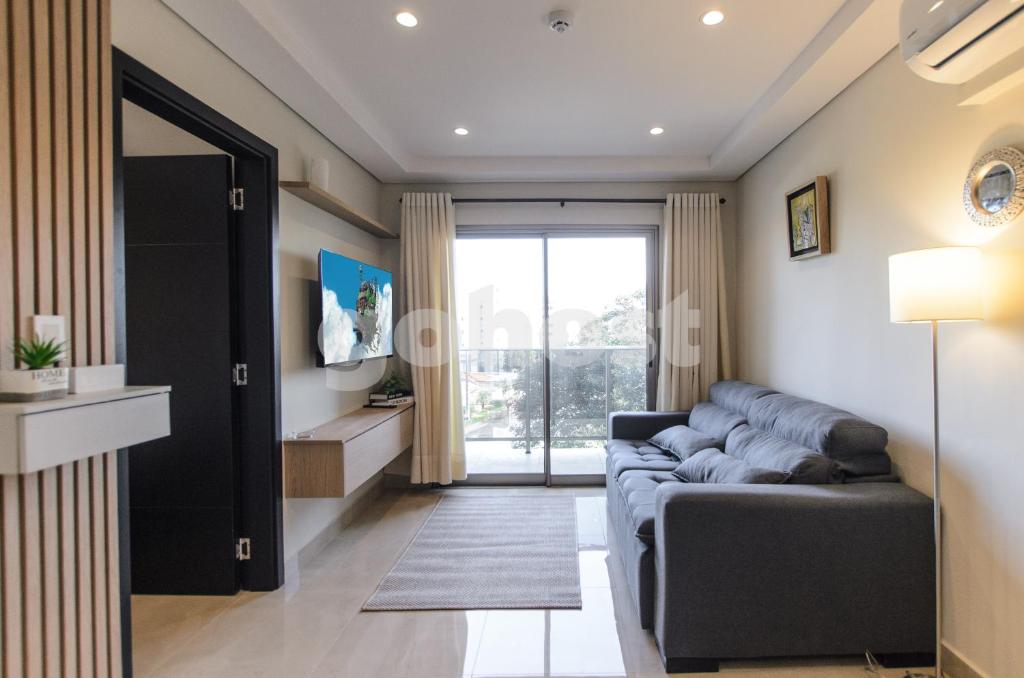Brand new 1 BR apt minutes from the Airport Brand new 1 BR apt minutes from the Airport