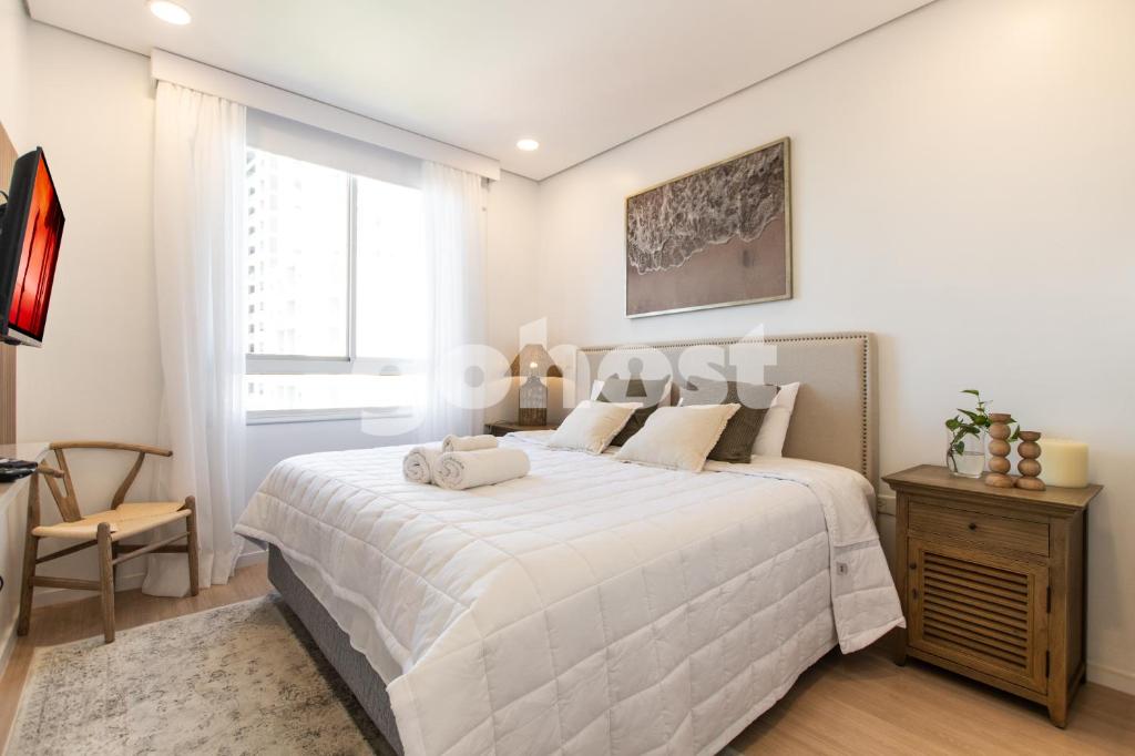 Elegant 2 bed apt in the center of Villa Morra Elegant 2 bed apt in the center of Villa Morra