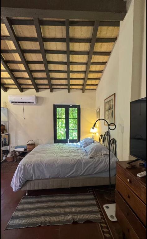 Habitación para 4 en el centro de Asunción con piscina e inmenso jardín