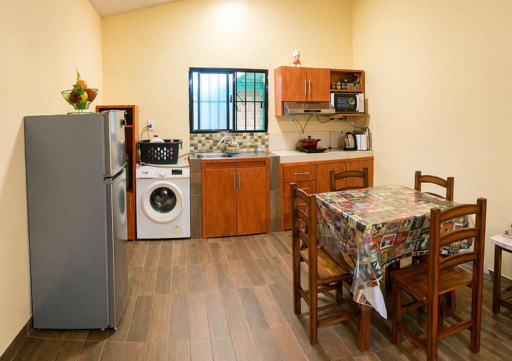 Ulises House Jardín Privado Cerca del Aeropuerto