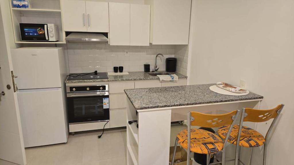 1 bedroom apartment, 3 min from the Airport 1 bedroom apartment, 3 min from the Airport