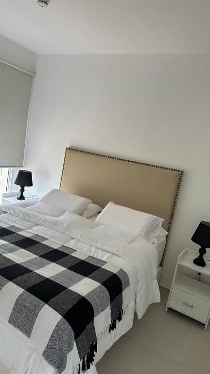 1 bedroom apartment, 3 min from the Airport 1 bedroom apartment, 3 min from the Airport