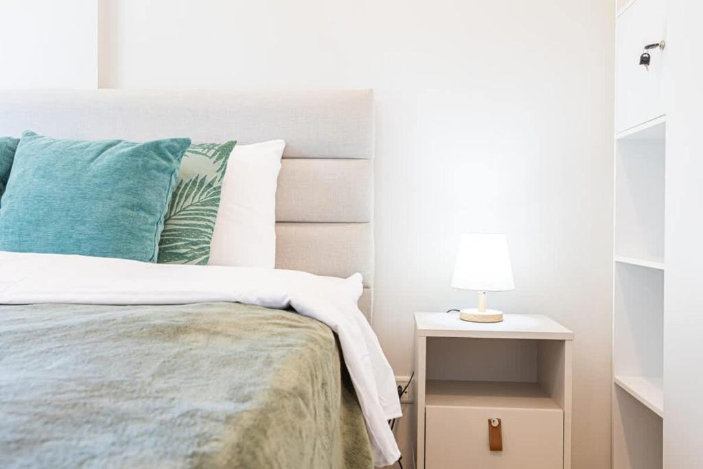Cozy Bright & Luminous 1BDR Cozy Bright & Luminous 1BDR