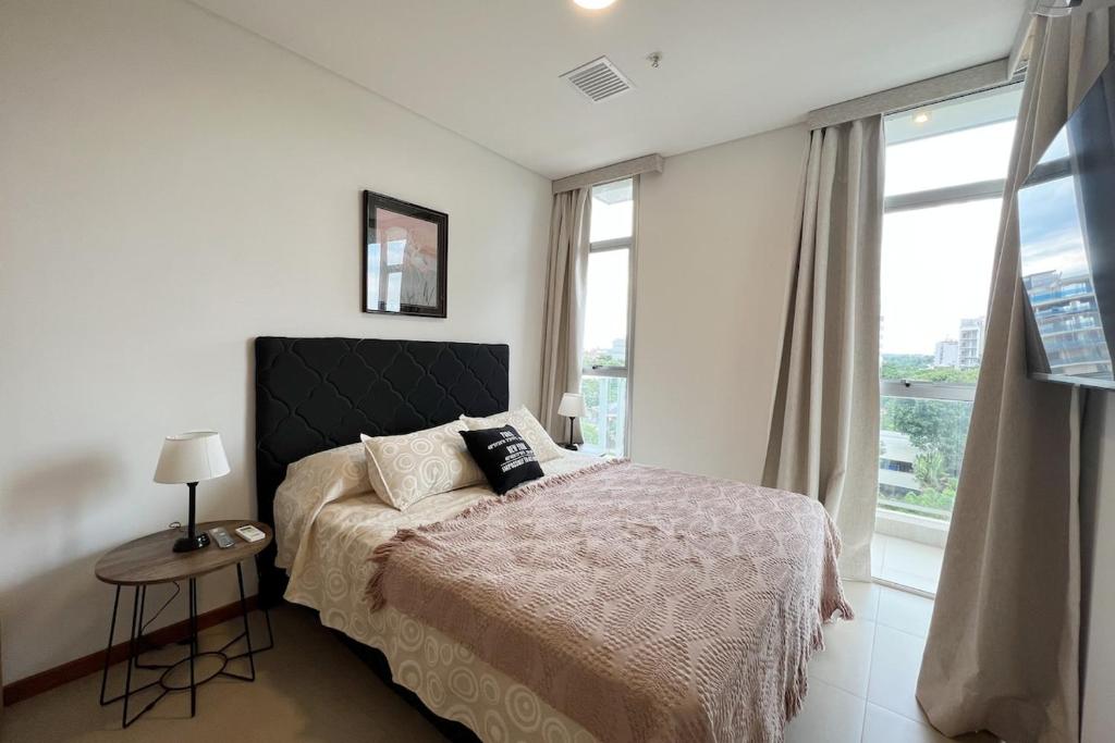 Emerald, a 50m from the Shopping del Sol, 402 Emerald, a 50m from the Shopping del Sol, 402