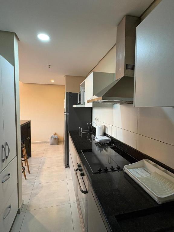 Fresh 2 bedroom apt in Villa Morra