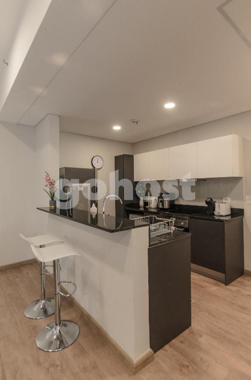 Luxury 2 BR Villa Morra Apt w AC, Pool & Gym Luxury 2 BR Villa Morra Apt w AC, Pool & Gym