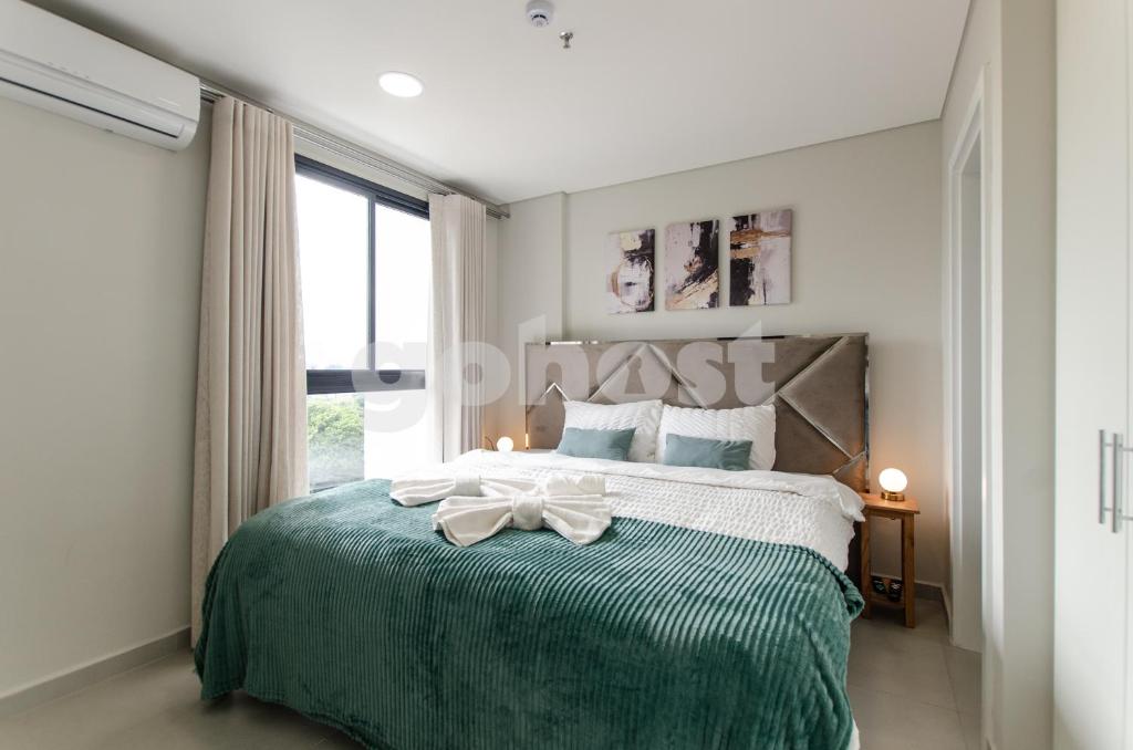 Modern apartment close to Shopping del Sol