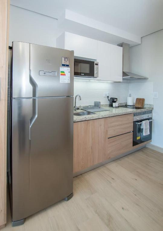 Modern Studio near Malls Gym and Rooftop Pool Modern Studio near Malls Gym and Rooftop Pool