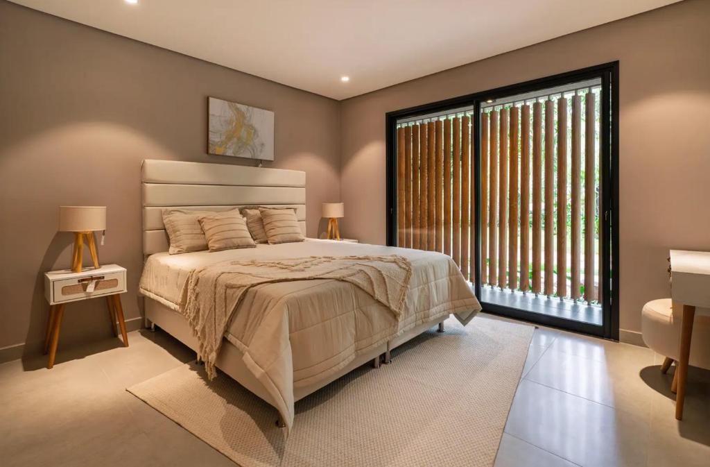 Spacious and elegant house in San Bernardino Spacious and elegant house in San Bernardino