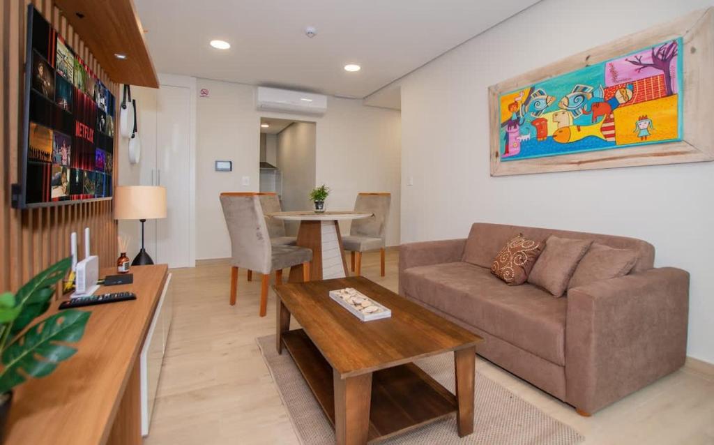 Stylish 1BR Pool & Gym Near Top Malls Stylish 1BR Pool & Gym Near Top Malls