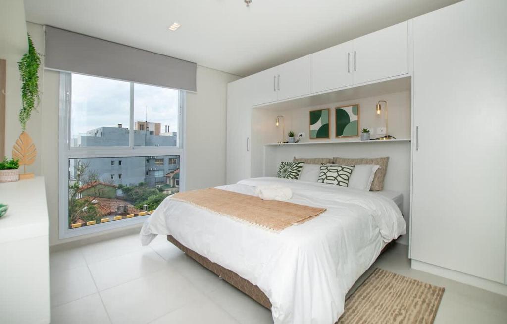 Stylish 2BR in Top Asuncion Area Sunlit Pool&Gym Stylish 2BR in Top Asuncion Area Sunlit Pool&Gym